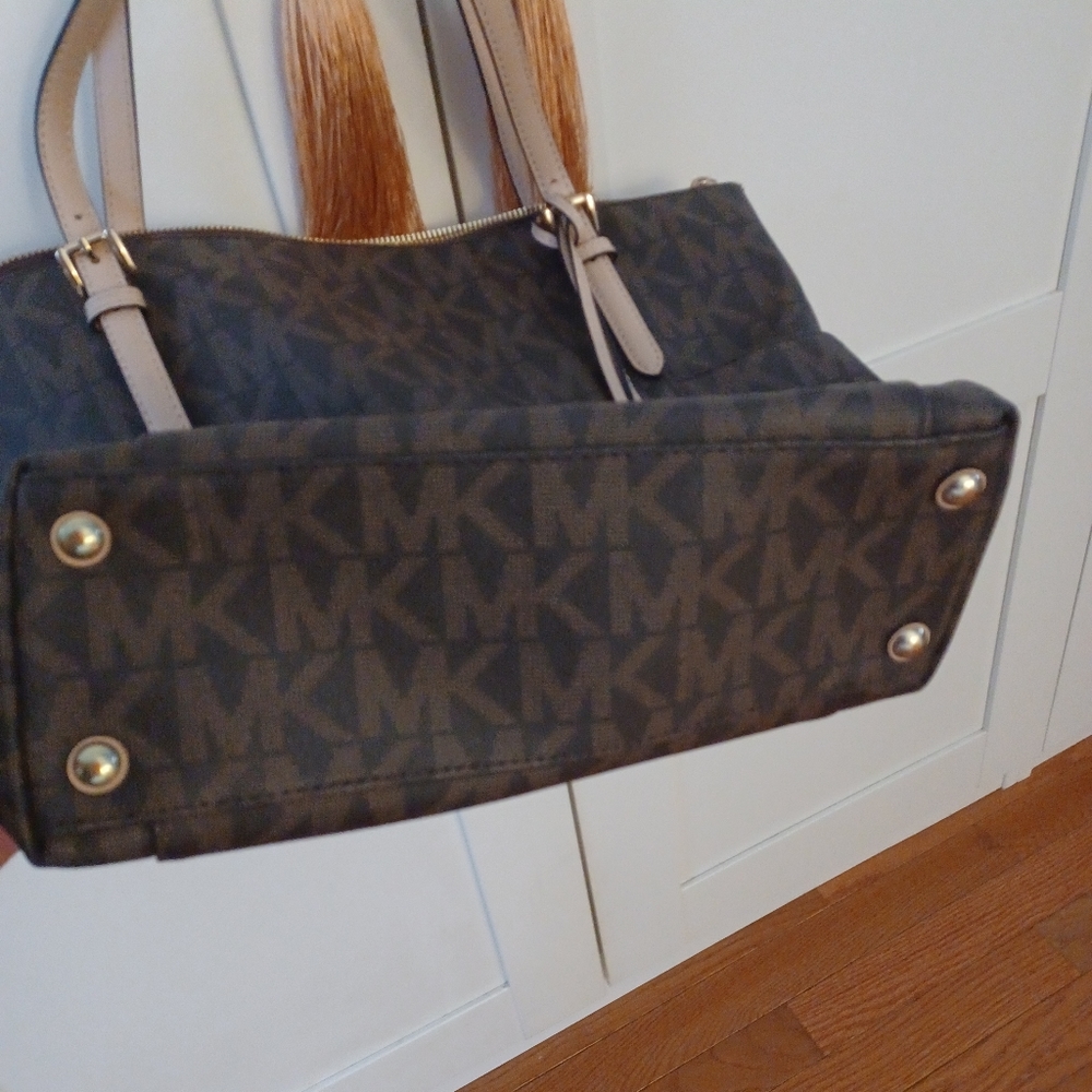 Michael Kors bag - Picture 6 of 7